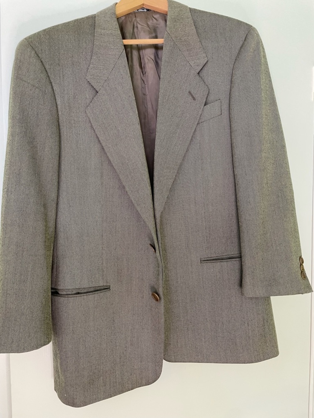 Giorgio Armani Le Collezio Gray Herringbone Men's Wool Suit